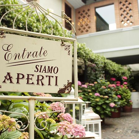 Albergo & Ristorante Selvatico Rivanazzano Terme Exterior foto